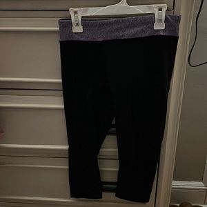 Reversible cropped leggings